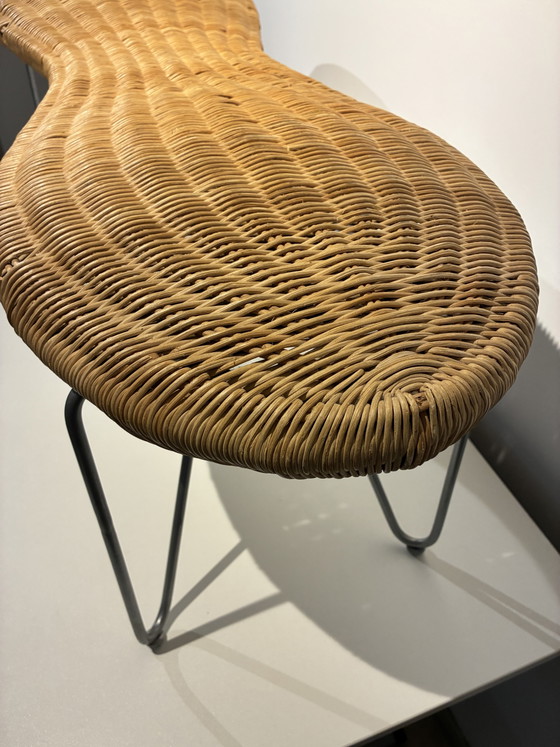 Banc IKEA en rotin couleur cacahuète – un classique du design des années 1990 – Tabourets, Rattan, Metal (photo 11 of 11)