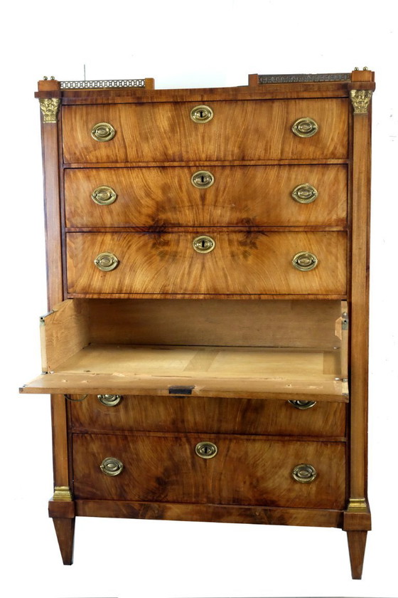 Image 1 of Luis XVI Chiffonnière, hacia 1790.  