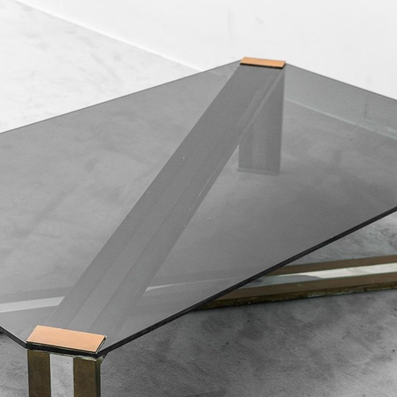 Image 1 of TAVOLO DA CAFFÈ VINTAGE IN VETRO FUMÉ E OTTONE MODERNARIATO ANNI ’70