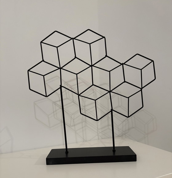 Image 1 of Scultura moderna in filo metallico