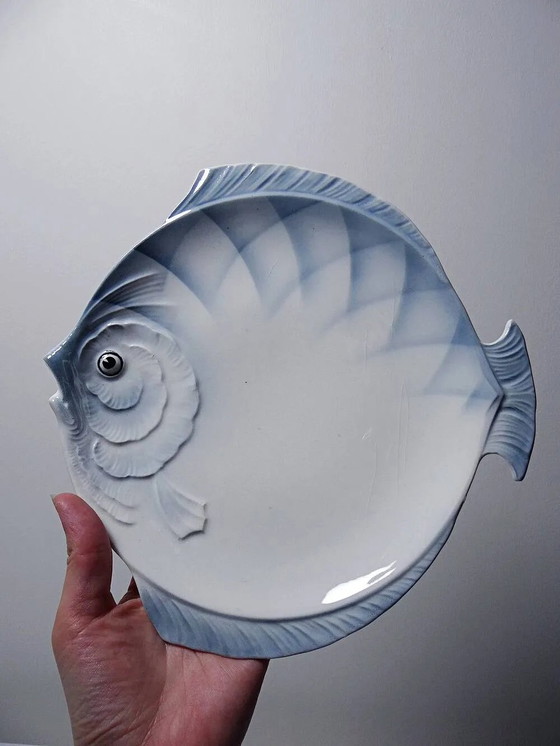 Vintage Czechoslovakian Faience Fish Service, 6 Plates and a Platter, Crockery, Ceramic, White (photo 6 of 14)
