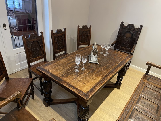 Image 1 of Engelse kasteelbank met eethoek en fauteuils 