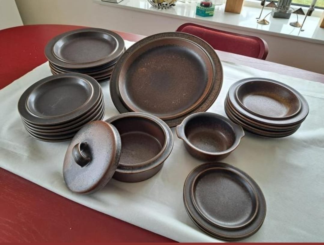 Arabia Ruska 23-piece vintage dinnerware Finland, 1970s €202