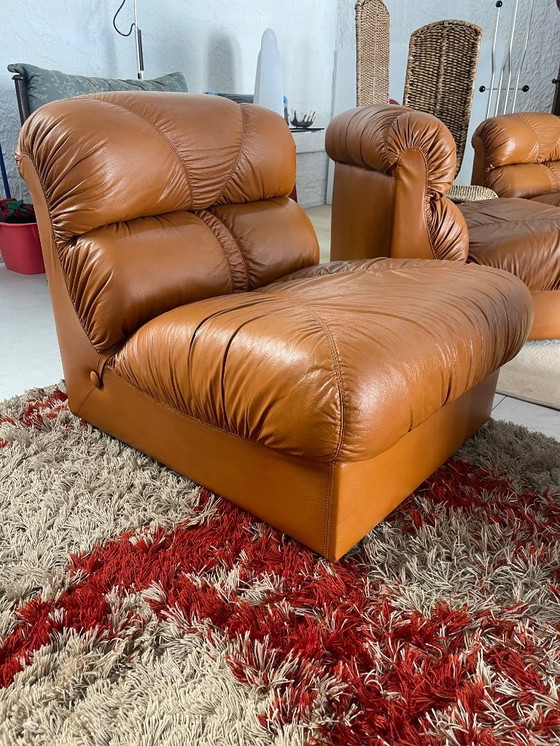 Image 1 of Fauteuils de salon en cuir cognac vintage italien moderne des années 1970