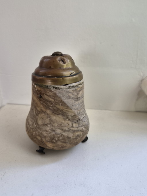 Antieke Robuuste Inktpot van Geaderd Natuursteen – Marmer/Messing