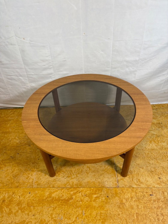 Image 1 of Mid-Century Retro Vintage Round Coffee Table by Schreiber (1960–1970)  A stylish mid-century Scandinavian Design