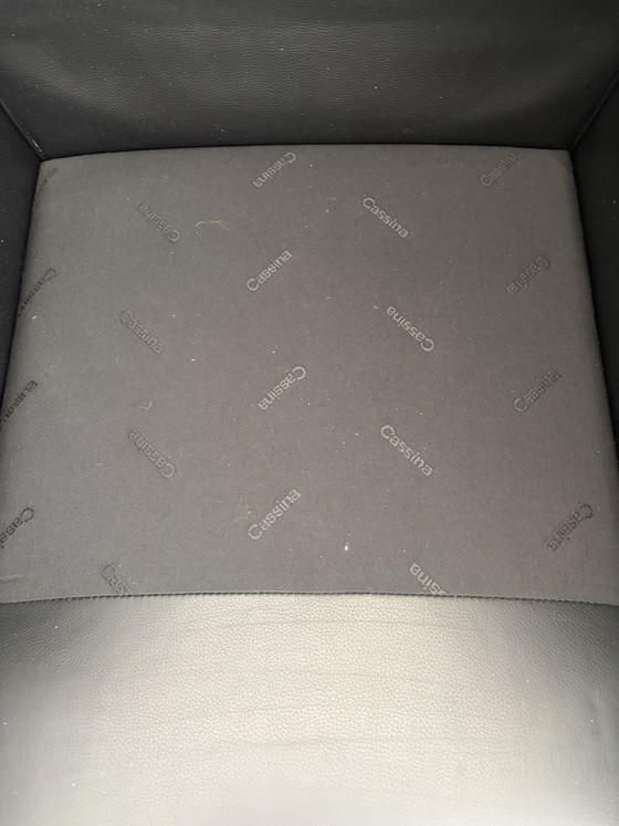 Image 1 of Fauteuil Cassina LC2 - cuir noir - Design classique