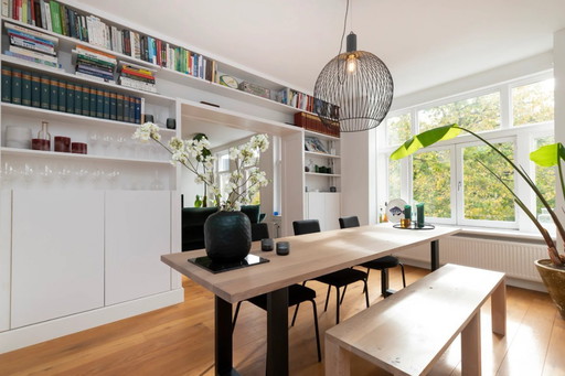 Stijlvolle eettafel met zitbank (80cm x 260cm)