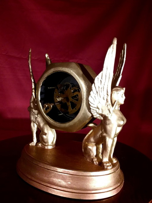 Table Clock “With Sphinxes” – beeldhouwkunst, Metal, Brass (photo 2 of 5)