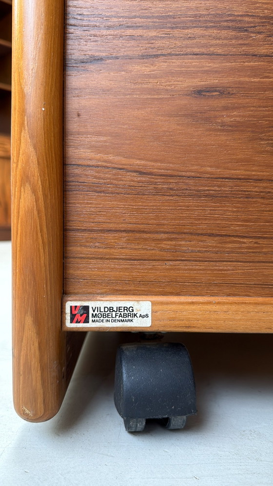 Vintage Deens teakhouten kast (audio- of platenmeubel) – Vildbjerg Møbelfabrik, Opbergkast, Wood (photo 9 of 9)