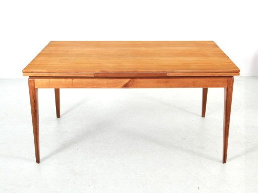 Extendable dining table in light mahogany for 6/8 people. – eettafels, Wood