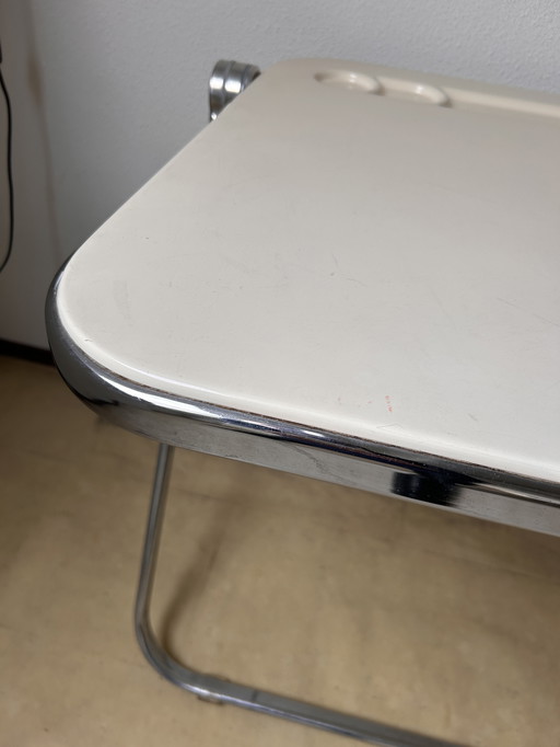 Vintage Platone inklapbaar buro, ontworpen door Giancarlo Piretti voor Anonima Castelli in 1970. 