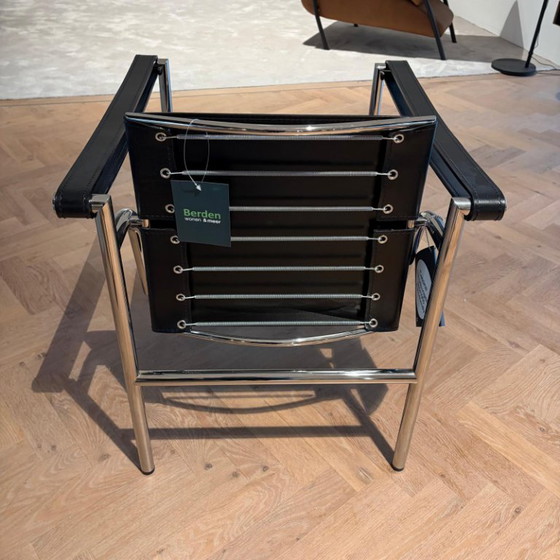 Cassina 1 Fauteuil dossier basculant, Cuir, Chrome, Noir (photo 4 sur 5)