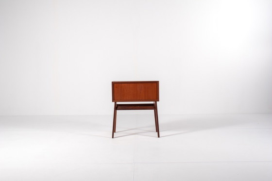 Image 1 of Table de chevet en teck de style Mid-Century avec tiroir et étagère ouverte, design danois, années 1960