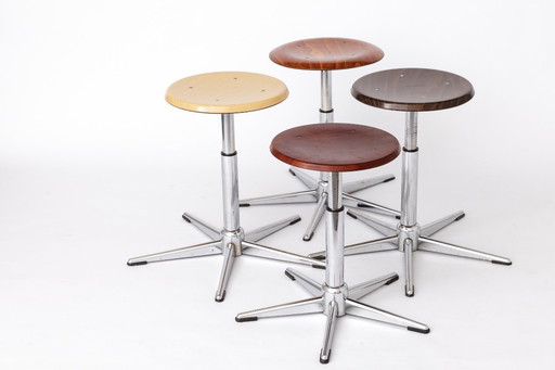 Set of 4 Vintage Industrial Stools 1970s, Chrome Adjustable Stools with Pagholz Seats, Mid Century Stools