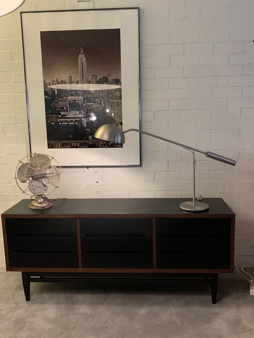 Mid-century modern dressoir