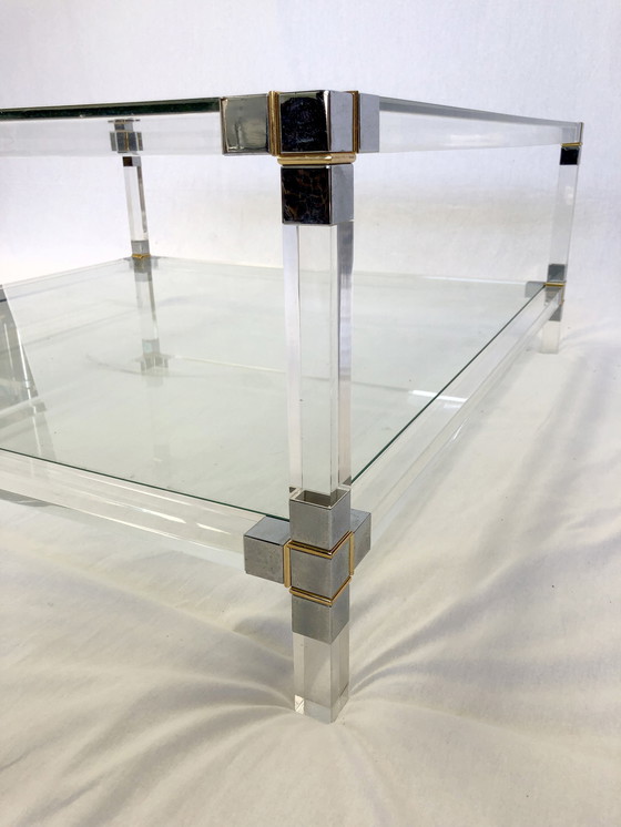 Image 1 of Couchtisch aus Plexiglas und Messing 1980er Jahre