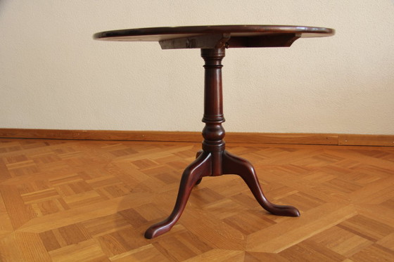 Image 1 of Mesa redonda hermosa y detallada (plegable) madera de acajou, fa FLAMANT