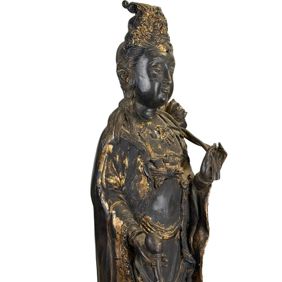 Een groot Oost-Aziatisch Guanyin beeld uit de eerste helft van de 20e eeuw – Beeldhouwkunst, Bronze (photo 3 of 10)
