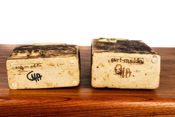 Image 1 of Paar Zweedse aardewerk vazen in Brutalistische stijl met geëmailleerde halzen door Curt Magnus-Addin 1960.