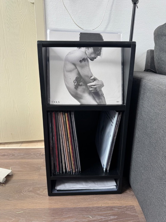Image 1 of Mueble para discos de vinilo de madera negra