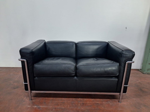 Cassina LC 2 2-seater sofa, black leather