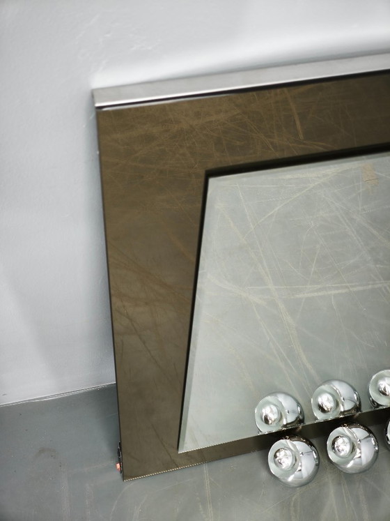 Specchio italiano Space Age con sei luci a occhio cromate, anni '70 – Metal (photo 10 of 11)