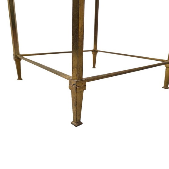 Image 1 of Table d'appoint vintage française en laiton avec verre fumé, années 1950