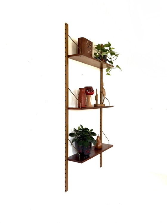 Scaffale da parete modulare vintage danese in teak anni '60 – Scaffali a muro, Wood, Brass (photo 4 of 6)