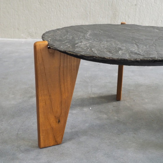 2 tavolini laterali brutalisti in ardesia e legno di pino – Stone, Wood (photo 14 of 20)