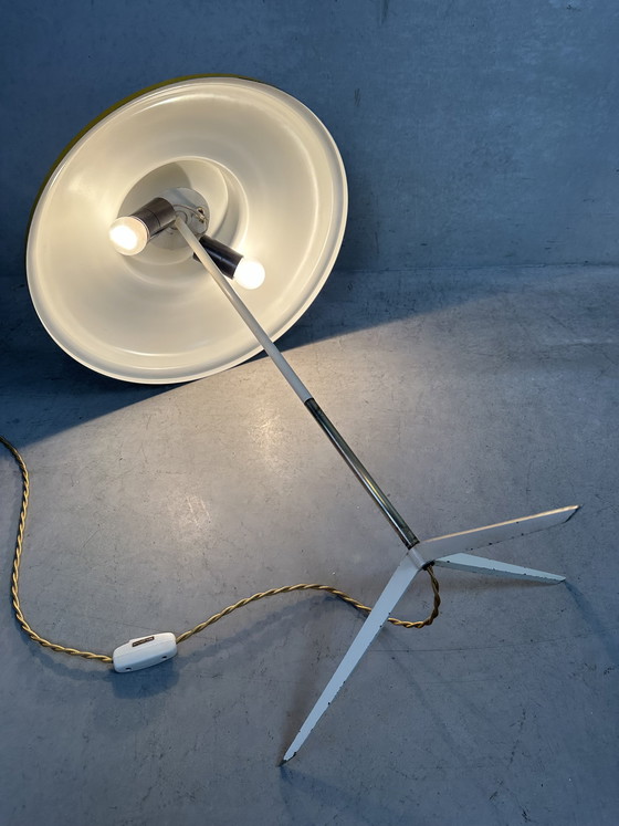 Image 1 of Vintage XL tripod table lamp - Italy