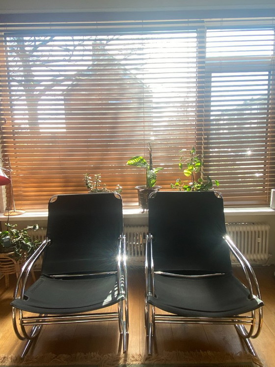 Image 1 of Diseño de sillón con estructura tubular retro