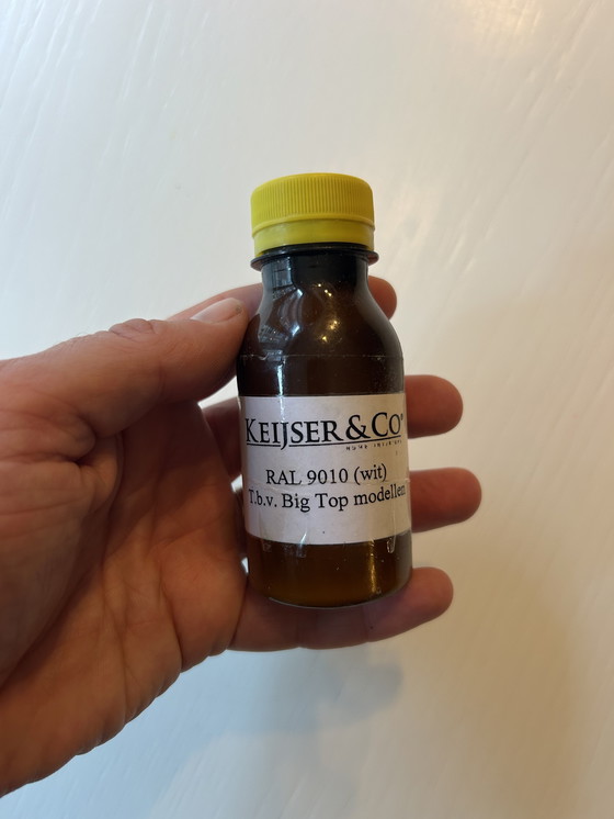 Image 1 of Mesa de centro Keyser and Co., modelo recto