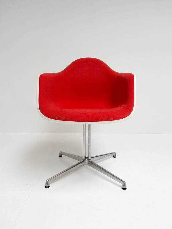 DAL Armchair by Charles & Ray Eames for Vitra (per Piece), 2010s – Side chairs, Textile, Vintage (photo 6 of 16)