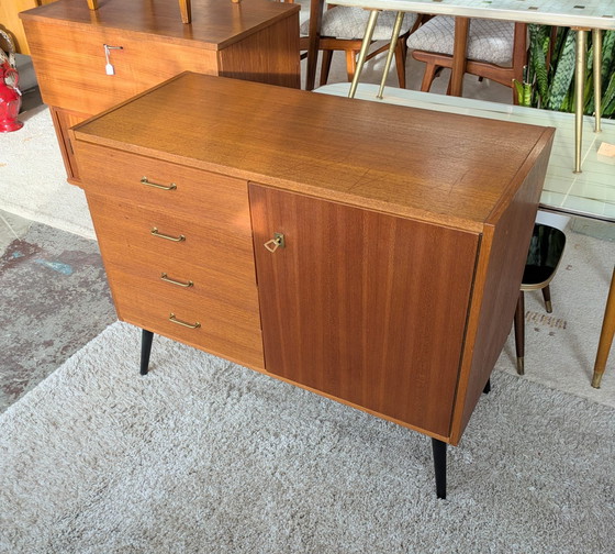 Image 1 of Vintage sideboard/chest of drawers