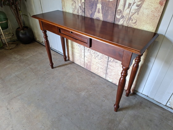 Image 1 of Tavolini classici, consolle da ingresso o da parete, dimensioni 127x40 cm e altezza 77 cm.