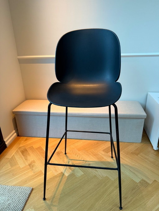 2x Gubi barstoelen 75cm