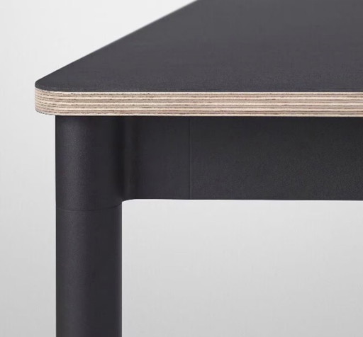 Dining table - Muuto Base Table