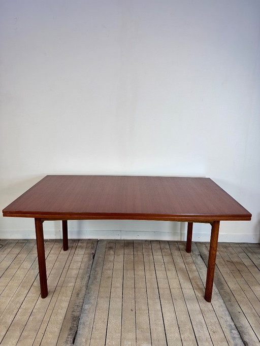 Table a allonges de style scandinave en teck fabrication française 1960