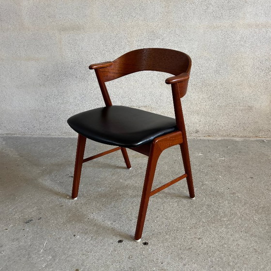 8 sedie da pranzo modello 32 di Kai Kristiansen – Wood (photo 2 of 11)