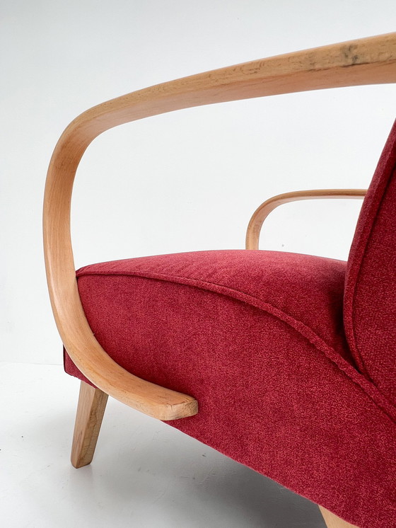Image 1 of Fauteuil Jindrich Halabala remis à neuf, années 1950