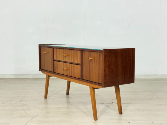 Image 1 of Cassettiera vintage / Credenza di metà secolo / Mobile basso anni '60