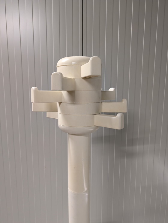 Myers 2000 standing coat rack designed by M. Myers & Son in the 1970s. – Meyers 2000, Plastic (photo 10 of 10)