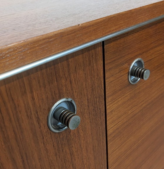 Image 1 of Vintage teakhouten dressoir uit de jaren 60