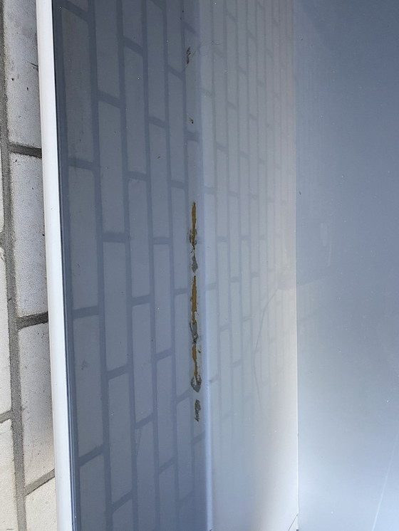 Image 1 of Table basse vintage en bois avec verre Midcentury