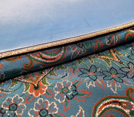 Image 1 of Mantel oriental hecho a mano, finamente elaborado con hilos de seda, 100 x 100 cm