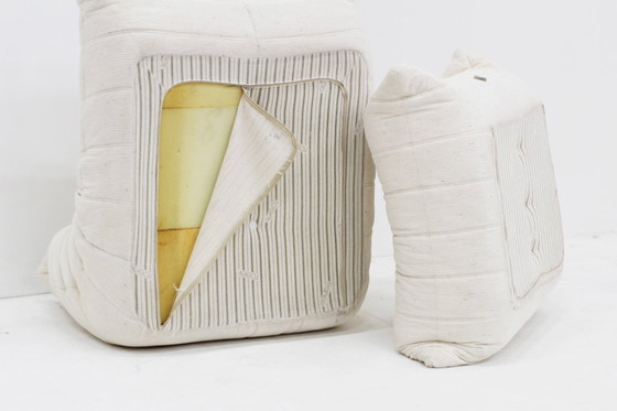 Image 1 of Vintage Togo fauteuil met poef 1980s Michel Ducaroy Ligne Roset