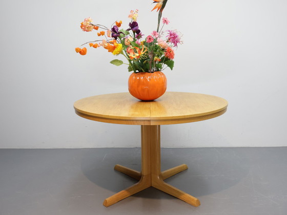 Image 1 of Farstrup Denmark Eettafel | Eiken | rond/ Ovaal