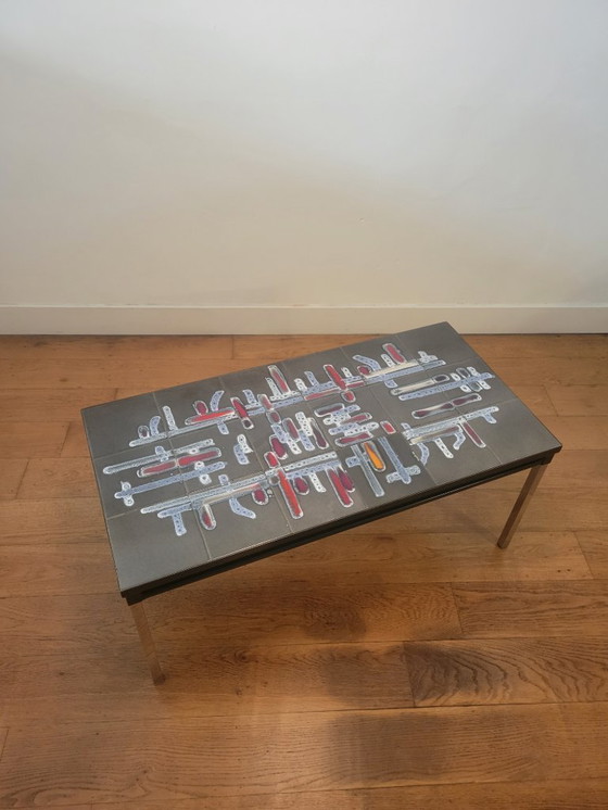 Image 1 of Table basse vintage avec plateau en céramique, signée Adri Belgium.