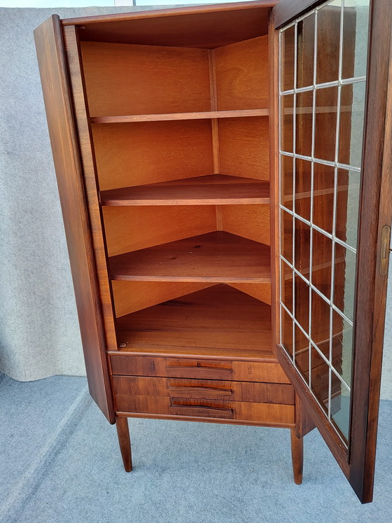 Image 1 of Mobile ad angolo